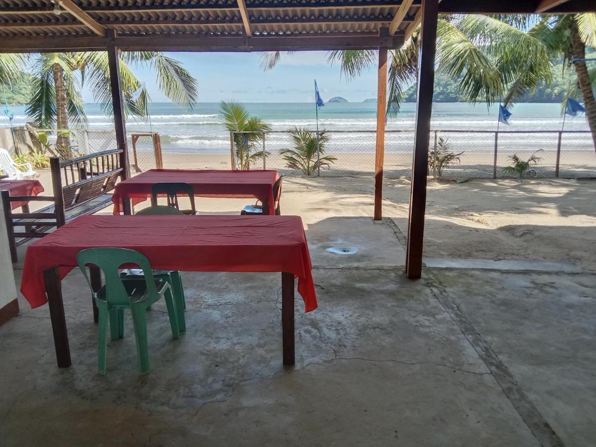 Bucana Beachfront Guesthouse El Nido Buitenkant foto